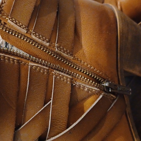 ROXY strappy shortie leather bootie boot - 7.5 - Picture 5 of 9